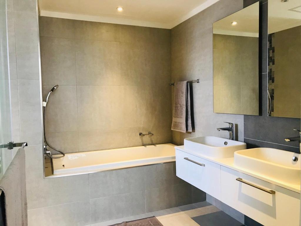 Masingita Towers Executive Suite Johannesburg Buitenkant foto